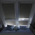 Roleta-wewnętrzna-zaciemniająca-Velux-DKL-CK02-(55x78-cm).jpg
