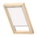 Roleta-wewnętrzna-zaciemniająca-Velux-DKL-PK08-1025S-(94x140-cm).jpg