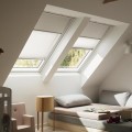 Roleta-wewnętrzna-zaciemniająco-plisowana-Velux-DFD-C02-(55x78-cm).jpg