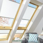 Roleta plisowana FAKRO APS (78x160 cm) prowadnice białe, obsługa manualna, częściowe zaciemnienie wnętrza