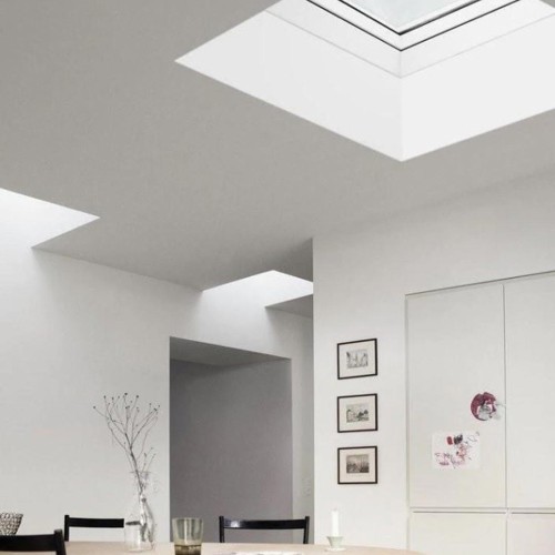 Okno-do-dachu-płaskiego-otwierane-ręcznie-Velux-CVP-0073U-(100x100-cm).jpg