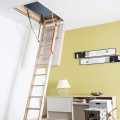 Schody-strychowe-z drewnianą-drabinką-i-poręczą-do-budynków-pasywnych-Fakro-LWT-Passive-House-(62x132/305-cm).jpg