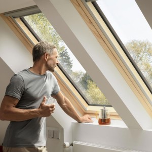 Okno dachowe VELUX GLL FK08 1064 (66x140 cm) 3-szybowe, górne otwieranie, Uw=1,0 Wm2/K, Rw=35dB