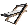 Fakro-okno-dachowe-FTP-V-U41-BPXM-RAL9005-(94x118-cm).jpg