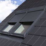 Roleta zewnętrzna FAKRO ARZ Komfort Solar (66x140 cm) zasilana solarne