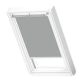 Roleta-wewnętrzna-zaciemniająca-Velux-DKL-PK06-0705SWL-(94x118-cm).jpg