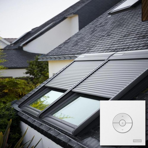 Roleta-zewnętrzna-Velux-SSL-MK04-0000S-(78x98-cm)-zasilana-solarnie-nie-wymaga-doprowadzenia-przewodów-całkowita-ochrona-komfort-i-poprawa-izolacyjności.jpg