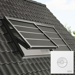 Markiza zaciemniająca VELUX SSS PK06 (94x118 cm) zasilana solarnie - nie wymaga doprowadzenia przewodów