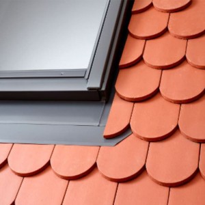 Kołnierz VELUX EKB CK02 0021 (55x78) 2 okna obok siebie do pokryć łuskowych (karpiówka)